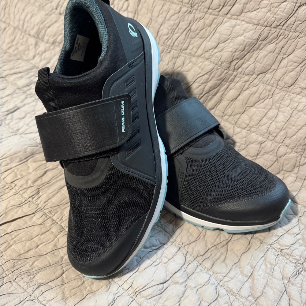 Pearl Izumi Vesta Studio Spin Shoes